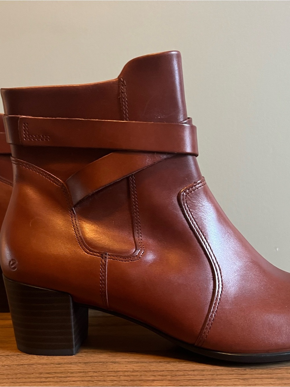 Ecco Brown Leather Ankle Bootie - Picture 2 of 12
